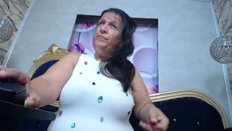 Snapshot of karito_mature17 chatting on October 2025 11:23:02 AM Karito online show from October 2025 11:23:02 AM