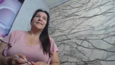 Snapshot of karito_mature17 chatting on November 2025 11:10:02 AM Karito online show from November 2025 11:10:02 AM