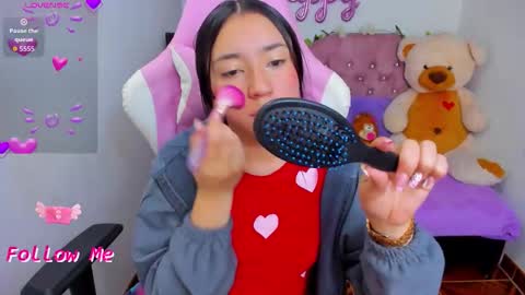 Snapshot of karla_cutee1 chatting on November 2025 05:07:01 AM karla online show from November 2025 05:07:01 AM