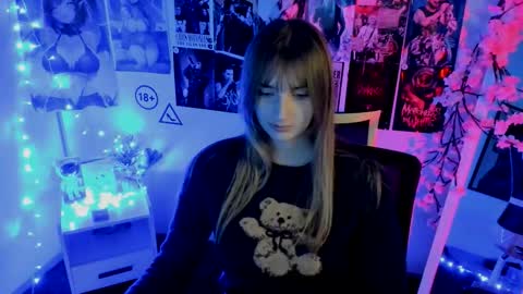 Karla online show from November 2025 01:32:02 PM