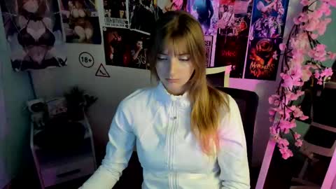 Karla online show from November 2025 01:24:02 PM