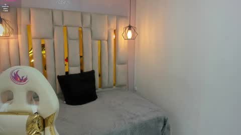 Snapshot of karla_hernandez chatting on January 2025 10:52:01 AM Karla online show from January 2025 10:52:01 AM