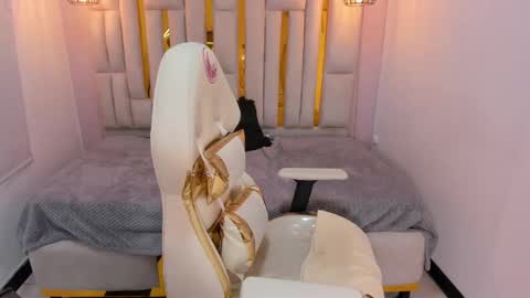 Snapshot of karla_hernandez chatting on February 2025 04:58:01 PM Karla online show from February 2025 04:58:01 PM