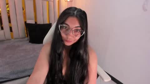 Snapshot of karla_hernandez chatting on February 2025 02:02:01 PM Karla online show from February 2025 02:02:01 PM