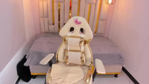 Snapshot of karla_hernandez chatting on February 2025 05:28:01 PM Karla online show from February 2025 05:28:01 PM