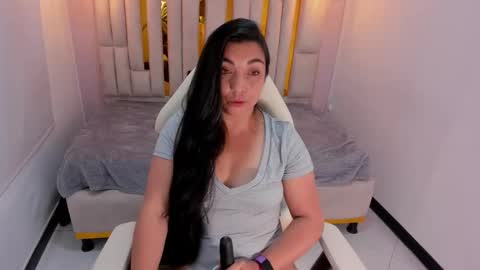 Snapshot of karla_hernandez chatting on March 2025 02:02:02 PM Karla online show from March 2025 02:02:02 PM