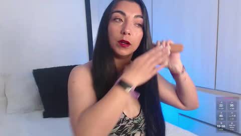 Snapshot of karla_hernandez chatting on November 2025 06:30:02 PM Karla online show from November 2025 06:30:02 PM