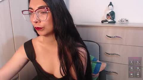 Snapshot of karla_hernandez chatting on December 2025 10:09:02 AM Karla online show from December 2025 10:09:02 AM