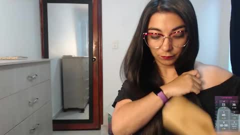 Snapshot of karla_hernandez chatting on December 2025 11:50:01 AM Karla online show from December 2025 11:50:01 AM