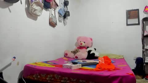 Snapshot of karla_hernandez_ chatting on November 2025 03:18:02 AM Karlaa online show from November 2025 03:18:02 AM