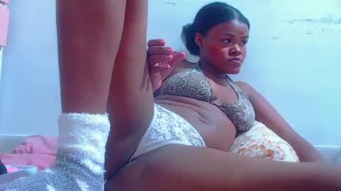 karla latina 28 online show from September 2025 09:00:01 AM