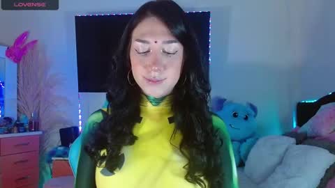 Snapshot of karla_zambrano chatting on December 2024 10:10:02 PM karla online show from December 2024 10:10:02 PM