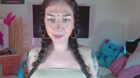 Snapshot of karla_zambrano chatting on December 2024 10:05:01 PM karla online show from December 2024 10:05:01 PM