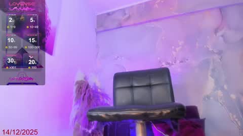 Snapshot of karlaebony_ts chatting on December 2025 01:27:01 PM KARLA online show from December 2025 01:27:01 PM