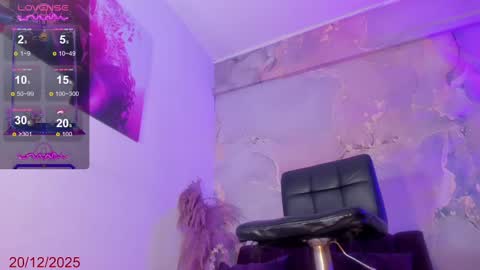 Snapshot of karlaebony_ts chatting on December 2025 01:29:01 PM KARLA online show from December 2025 01:29:01 PM