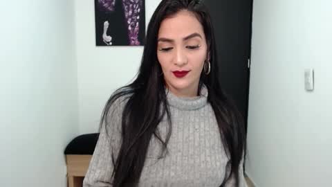 Snapshot of karlota_hank chatting on November 2025 11:37:02 PM Karlis online show from November 2025 11:37:02 PM