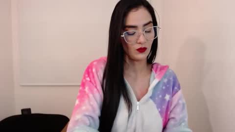 Snapshot of karlota_hank chatting on December 2025 05:17:02 AM Karlis online show from December 2025 05:17:02 AM