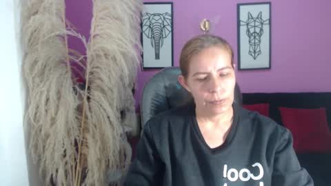 Snapshot of karlye_hot chatting on September 2025 02:11:02 AM KARLYE online show from September 2025 02:11:02 AM