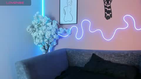 karo_linee online show from June 2026 12:06:01 PM