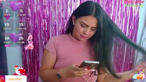 Snapshot of karol_09 chatting on January 2025 01:53:01 AM karol 09 online show from January 2025 01:53:01 AM