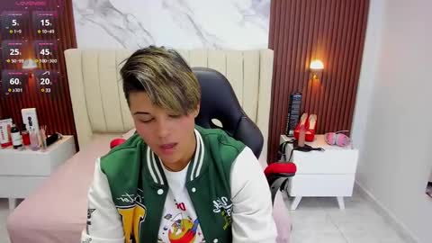 Karol and Luna online show from March 2025 02:39:01 AM