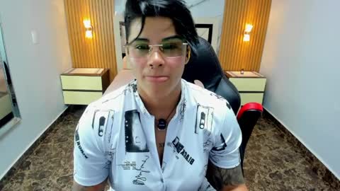 Karol and Luna online show from April 2026 07:22:01 PM