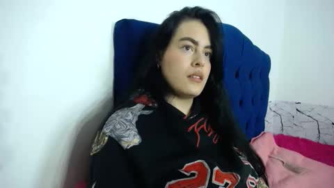 Snapshot of karolay_su chatting on April 2026 11:46:02 PM ARIANNA online show from April 2026 11:46:02 PM