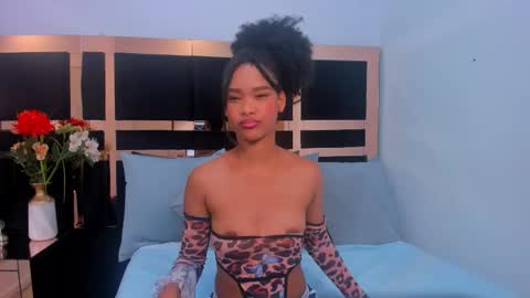 Karol  online show from November 2025 04:13:02 PM