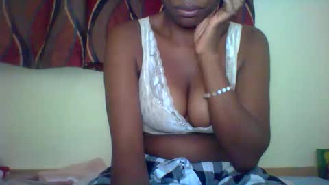 karoliee online show from May 2026 08:11:02 AM