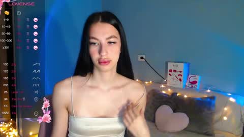 Kira online show from April 2026 02:01:01 AM