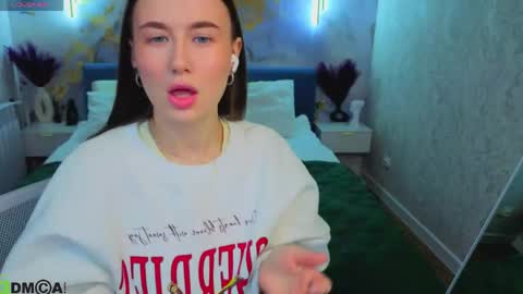 Karolina online show from April 2026 01:41:01 AM