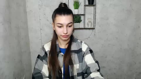 Karolina online show from March 2025 06:57:02 AM