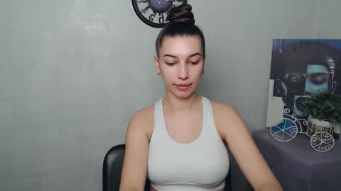 Karolina online show from March 2025 07:02:01 AM