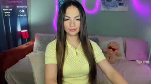 Snapshot of karolinasykes chatting on June 2026 07:11:01 AM Karolina online show from June 2026 07:11:01 AM