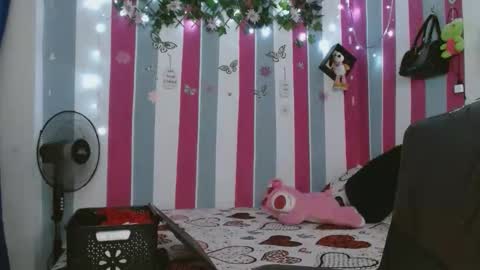 Snapshot of karoline_lovex chatting on October 2025 06:08:02 PM karoline_lovex online show from October 2025 06:08:02 PM
