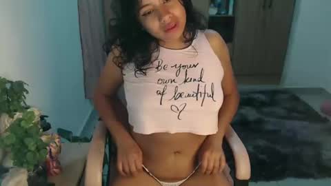 Snapshot of karolinecute chatting on January 2025 04:58:02 AM karolinecute online show from January 2025 04:58:02 AM