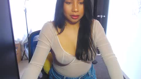 Snapshot of karolinecute chatting on March 2025 08:34:01 PM karolinecute online show from March 2025 08:34:01 PM