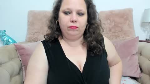 Snapshot of karolinejoyy chatting on March 2025 08:21:01 PM KarolineJoyy online show from March 2025 08:21:01 PM