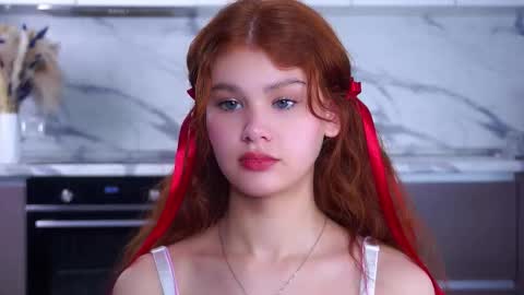 lina online show from December 2025 12:10:01 PM