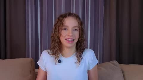 Emma online show from December 2025 01:41:02 PM