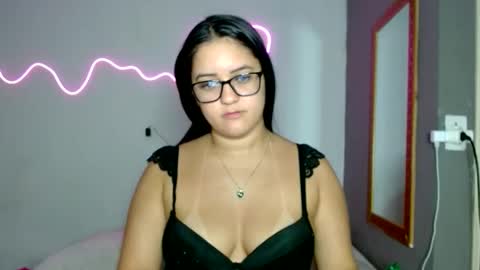 Snapshot of kasaltaradinho chatting on January 2025 05:55:01 PM Tamires e Maicon online show from January 2025 05:55:01 PM