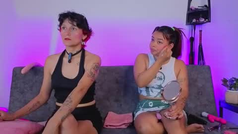 kasandraandsilvii online show from January 2026 08:01:01 PM