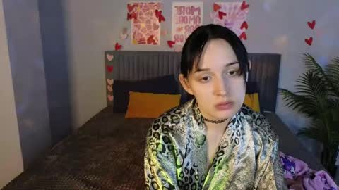 Kasey online show from May 2026 01:44:01 AM