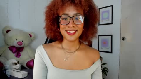 Snapshot of kasielopez chatting on December 2024 04:04:02 PM Kasie lopez online show from December 2024 04:04:02 PM