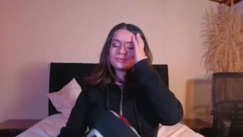 Snapshot of kassandra_james chatting on June 2026 12:14:01 PM kassandra james online show from June 2026 12:14:01 PM