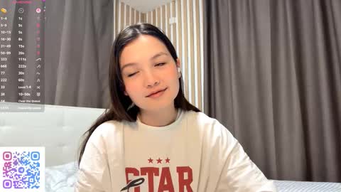 Kira online show from October 2025 06:03:01 PM