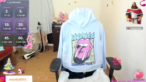 Snapshot of kat_ly_chan chatting on December 2024 01:08:01 AM Kat online show from December 2024 01:08:01 AM