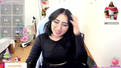 Snapshot of kat_ly_chan chatting on December 2024 10:00:01 PM Kat online show from December 2024 10:00:01 PM