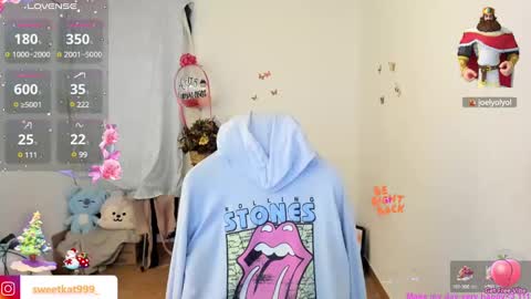 Snapshot of kat_ly_chan chatting on December 2024 06:48:01 PM Kat online show from December 2024 06:48:01 PM