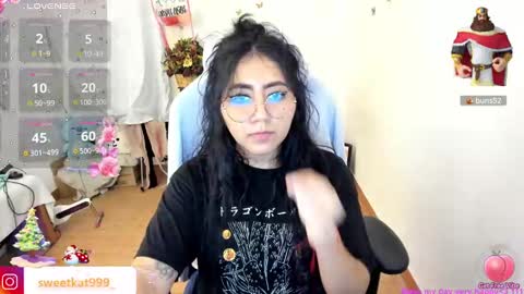 Snapshot of kat_ly_chan chatting on December 2024 09:53:02 PM Kat online show from December 2024 09:53:02 PM